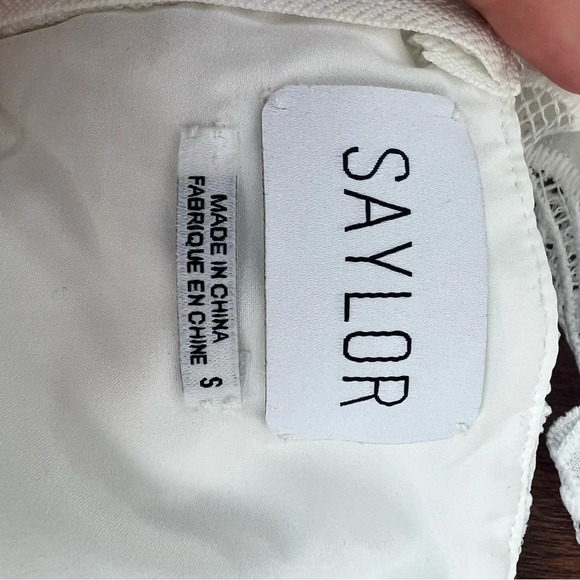 SAYLOR "Gabi" White Lace Crop Jumpsuit Size S - Picture 9 of 10